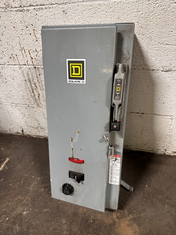 SQUARE D SIZE 0/30A COMBINATION MOTOR STARTER