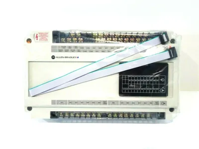 NEW ALLEN BRADLEY 1745-E151X EXPANSION UNIT SER.B 1745E151X