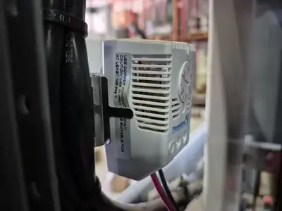 Double Fused Interrupter Switch 5 kV, 4160 Volts & Conduit Cabinet