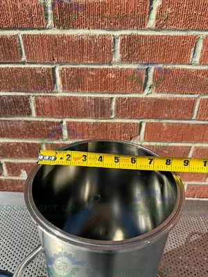 USED AQUASYN HASTELLOY C 22 SINGLE WALL  14 LITER TANK W/ AQUASYN VALVE
