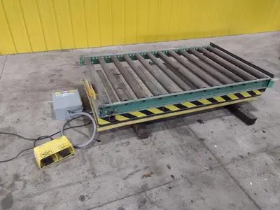 6' X 39" SOUTHWORTH HYDRAULIC ROLLER TOP LIFT TABLE: YOBRO #24781