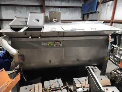 USED 1985 RIETZ BEPEX RIBBON BLENDER SURGE TANK C-46-K3210