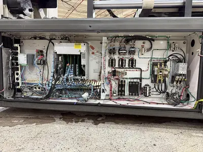 USED 1998 CINCINNATI MILACRON VT300-29
