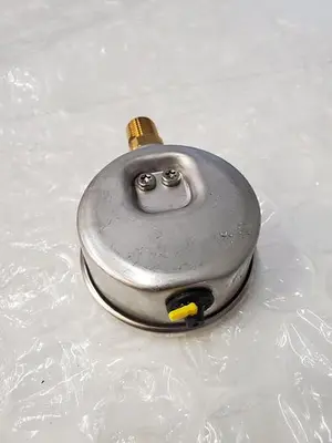 PRESSURE GAUGE 4205502 1-4 IN. NPT LM