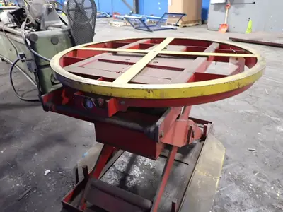 43 1/2" Lift Table