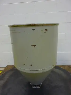 USED METAL FABRICATOR HOPPER321
