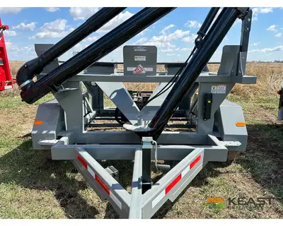 Used TRAVIS _UNKNOWN_ Seed Tenders Iowa US | Keast Enterprises #1360520