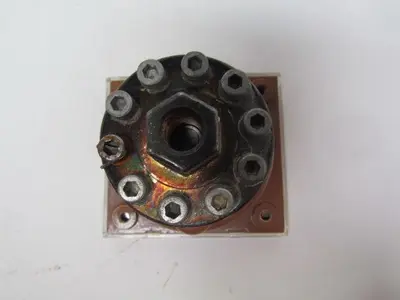 Fischer & Porter 335c079 25110 200 PSIG gas gauge 4"x3-5/8" panel mount