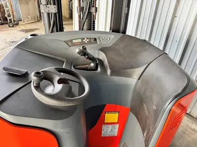 USED 2015 TOYOTA 9BRU18