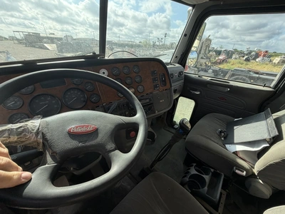 Used 2006 PETERBILT 379 TRUCK TRACTOR Conventional trucks Texas US | Miedema Asset Management Group #1312600