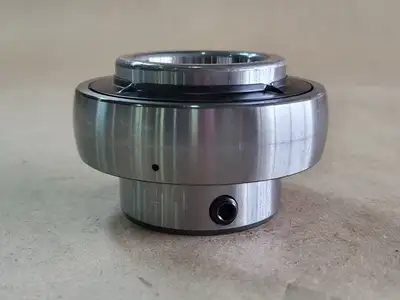 NEW NTN UC208D1