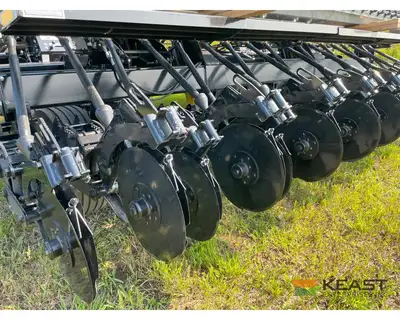 Used CRUSTBUSTER _UNKNOWN_ No-Till Drills Iowa US | Keast Enterprises #1360182