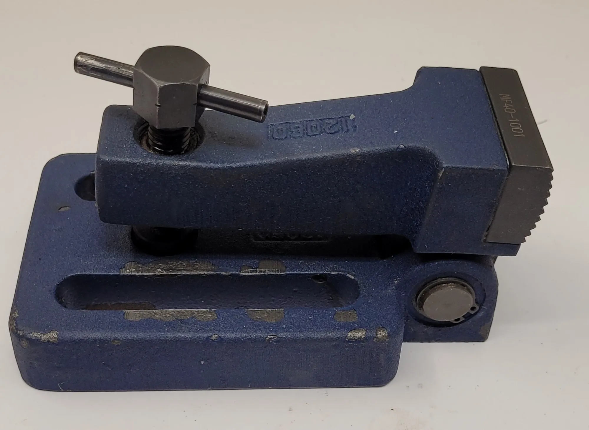 USED Carr Lane MF40-1001