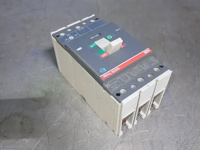 Used ABB SACE TMAX T4 H 250 Circuit Breakers Ohio US | HGR 24 #1187072