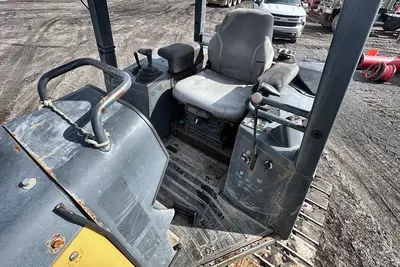 Used 2005 DEERE 650J LT Bulldozers Pennsylvania US | Proxy Equipment #1378098
