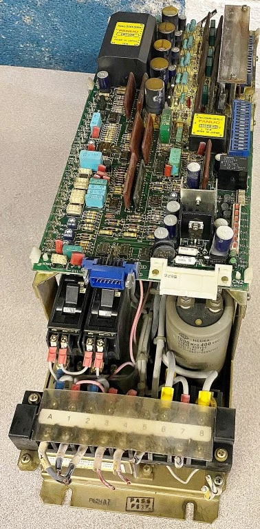 FANUC A06B-6047-H041 SERVO DRIVE