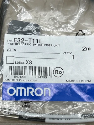 NEW Omron E32-T11L-2M