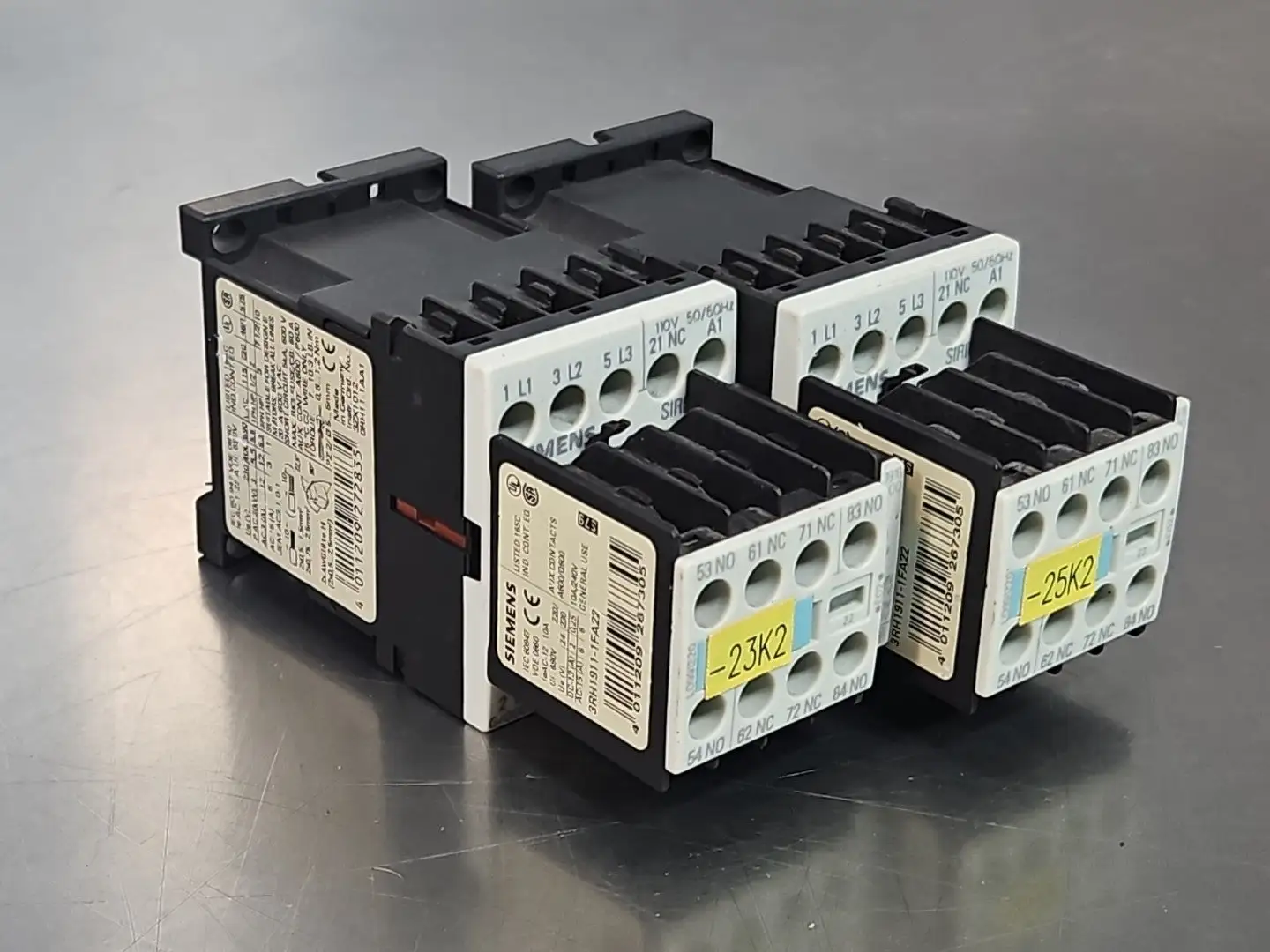 Siemens 3RT1017-1AF02 + 3RH1911-1FA22 + 3RT1916-1BC00 (LOT OF 2) Loc4B22