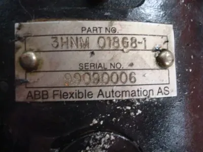 ABB 3HNM 01868-1 Hollow Wrist Attachment TR 5002 Used