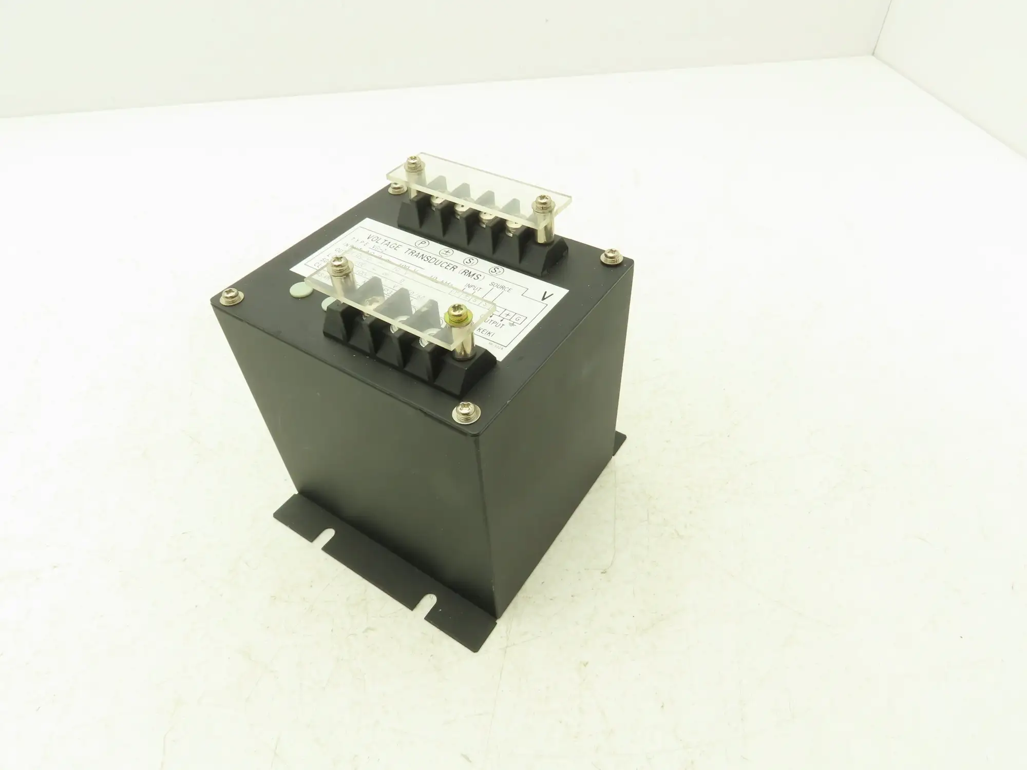 Toyo Keiki VG-2 Voltage Transducer (RMS) Input 0-100VAC Output 0-10VDC