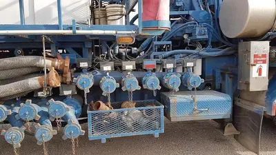 USED 1997 PEERLESS BAKER HUGHES HYDRA FRAC BLENDER TRAILER