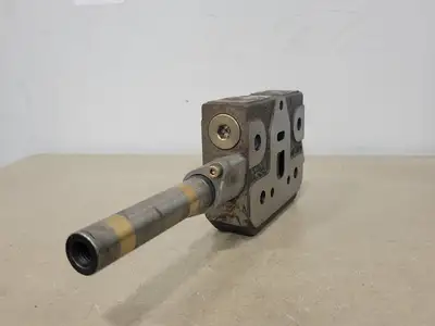Hydraulic Valve 1235-10701
