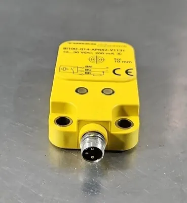 Turck Bi10U-Q14-AP6X2-V1131 Inductive Proximity Switch Sensor 10-30VDC. Loc5E-16