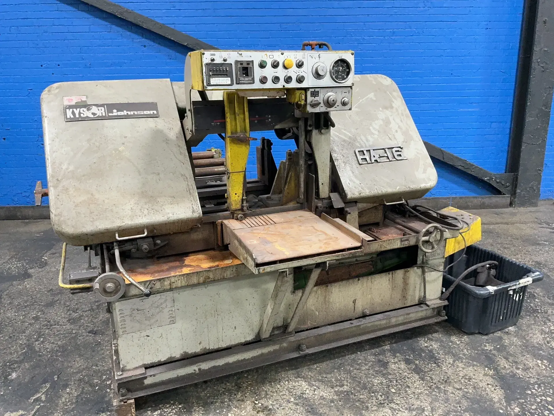 Used 1978 _UNKNOWN_ _UNKNOWN_ Horizontal Dual Column Band Saws Ohio US | HGR 24 #1373029