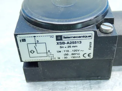 New | in-Stock TELEMECANIQUE XSBA25513R3 Proximity Sensors Ohio US | HGR 24 #914423