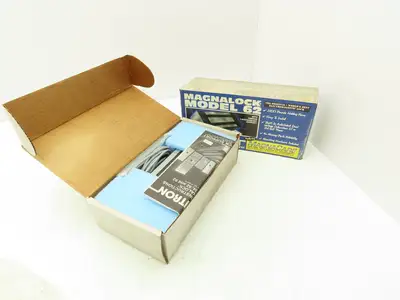 Securitron M62SCG Magnalock Electromagnetic Lock 12/24VDC 1200 lbs Holding Force