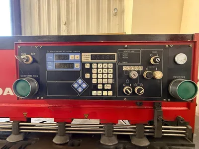 1997 AMADA M-2560 Power Squaring Shears (Inch) | Norcal Machinery (3)