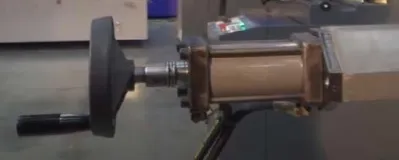 JLH S-230DM Horizontal Band Saws | Hillary Machinery LLC (5)