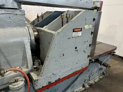 USED 1975 BULLDOZER TYPE 300 TON
