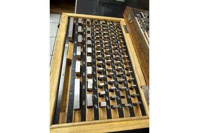 Used _UNKNOWN_ _UNKNOWN_ Gage Blocks Utah US | KD Auctions #1549465