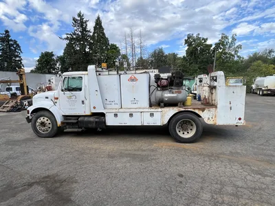 Used 2000 _UNKNOWN_ _UNKNOWN_ Fuel & Lube Trucks Oregon US | KNM Equipment Sales & Service #1363620