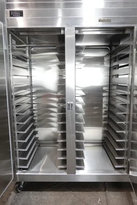 NEW TRAULSEN THREE SECTION SELF CONTAINED PASS-THRU REFRIGERATOR MODEL RHT332NPUT-FHS