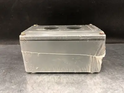NEW ALLEN-BRADLEY 800T-2TZ