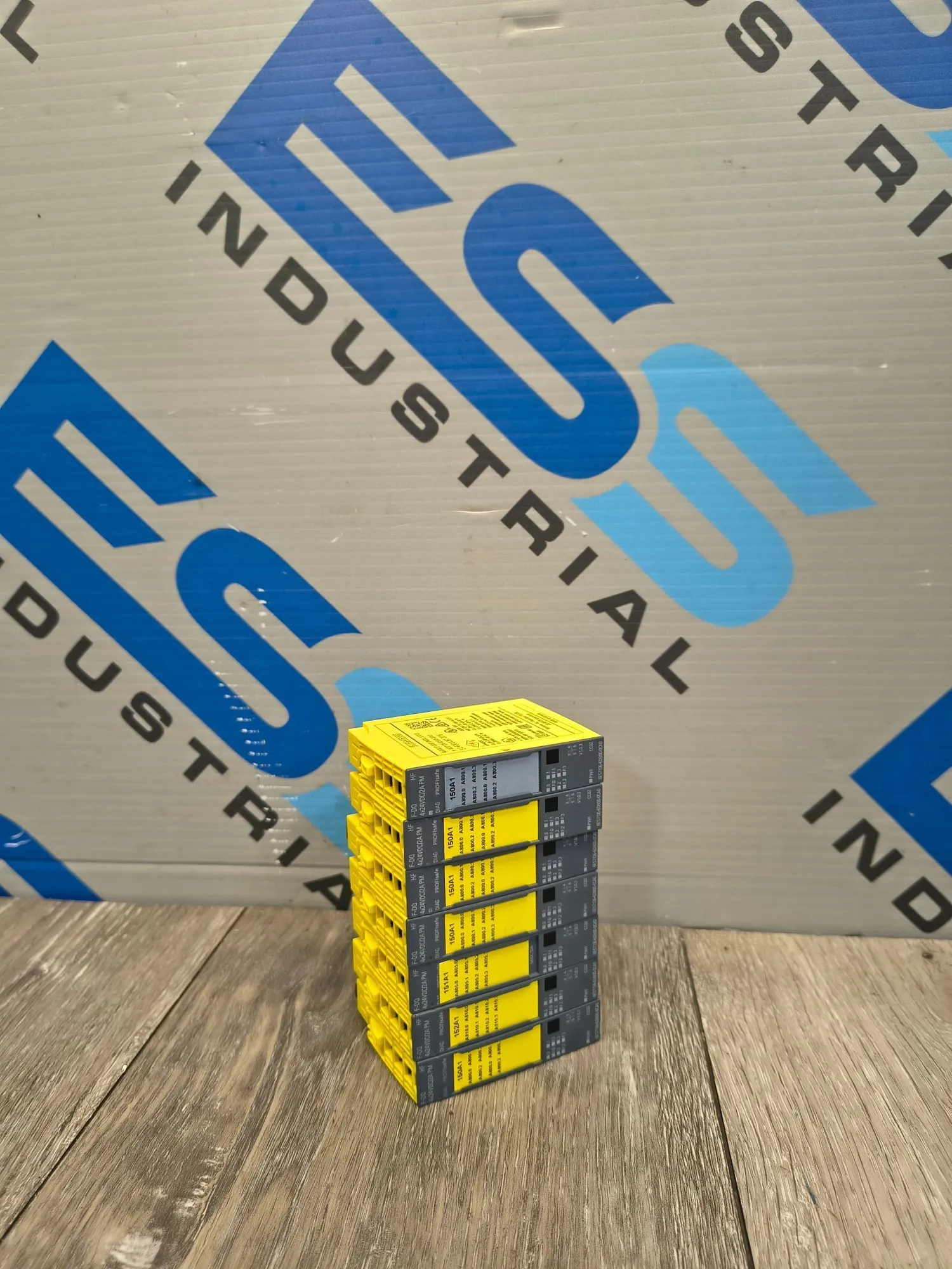 Used SIEMENS 6ES7 136-6DB00-0CA0 Programmable Logic Controllers South Carolina US | ESS Industrial Equipment Sales #1309737