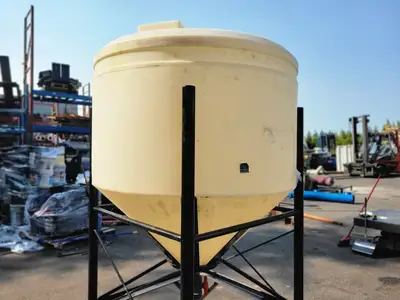 Plastic Hopper Tank