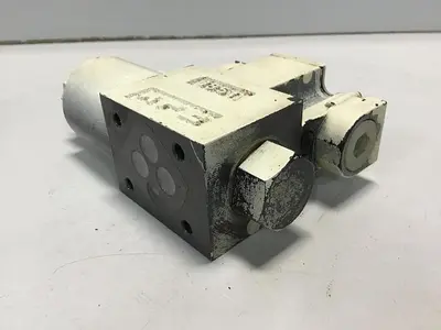 USED YUKEN DSG-01-2B104-D24-6034