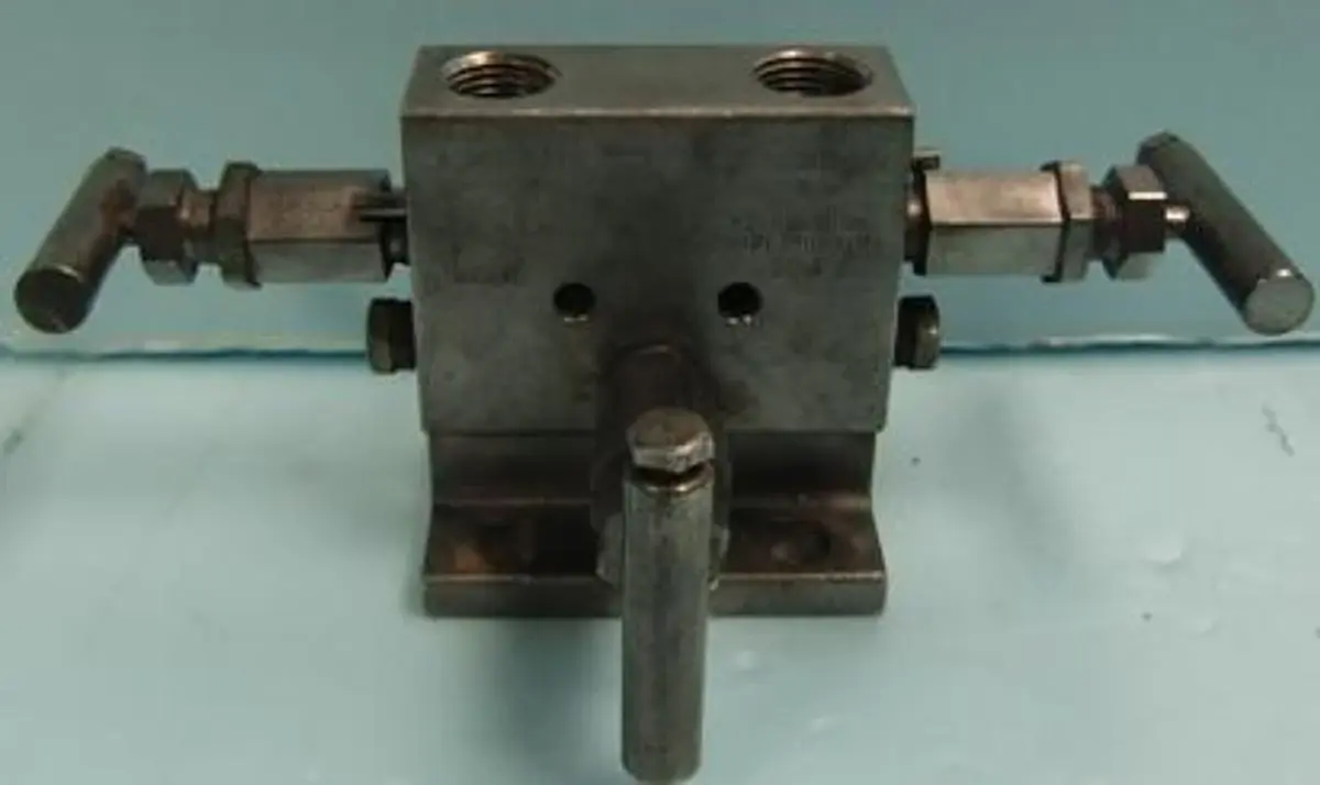 QTY. 1. PGI INTERNATIONAL MANIFOLD M-6508SCG 6000 ...