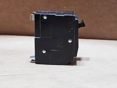 USED SQUARE D QO215