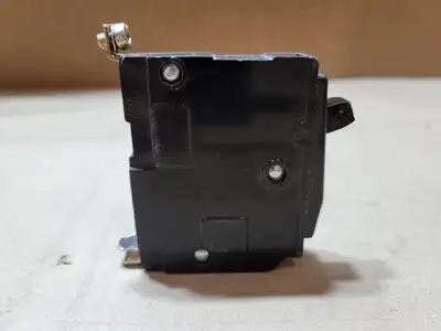Used SQUARE D QOB115 Switchgears British Columbia CA | Lenmark #1486891