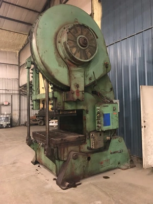 USED CLEARING 200-P-701