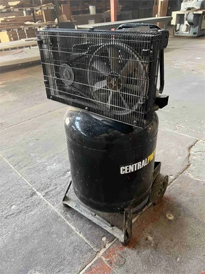 Used _UNKNOWN_ _UNKNOWN_ Tank Mounted Air Compressors California US | MachineryMax #1321369
