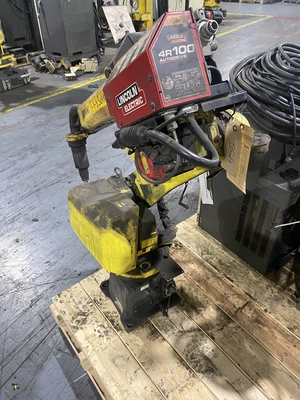 USED 2016 FANUC ArcMate 100iC/6L + R-30iB