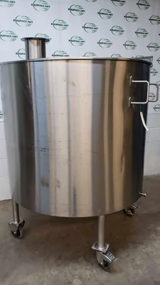 Tank stainless steel Jacketed Tank 142 US gal # 1070