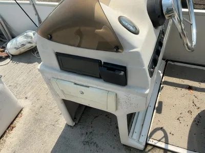 1998 Manitou Unknown 20' Pontoon Boat