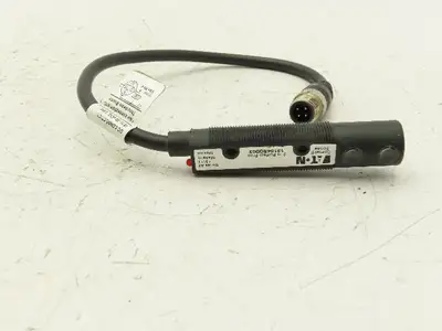 Eaton 13104RQD03 Photoelectric Sensor 15-30VDC 1.5A 18mm Range