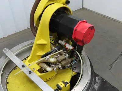 Fanuc M-6I Industrial Robot 6 Axis R-J2 Controller Teach Pendant Spray Head
